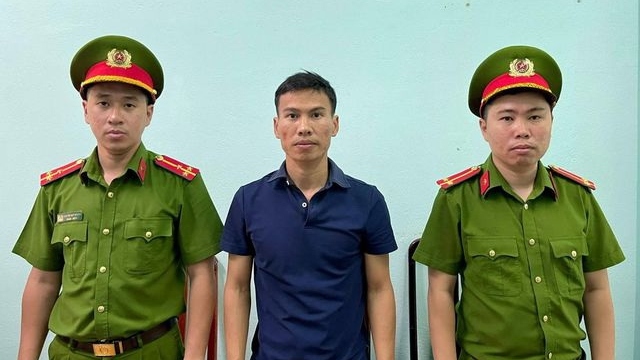 Công an huyện Tây Giang khởi tố bị can, bắt tạm giam bị can Lê Hùng Cường. Ảnh: Công an cung cấp.