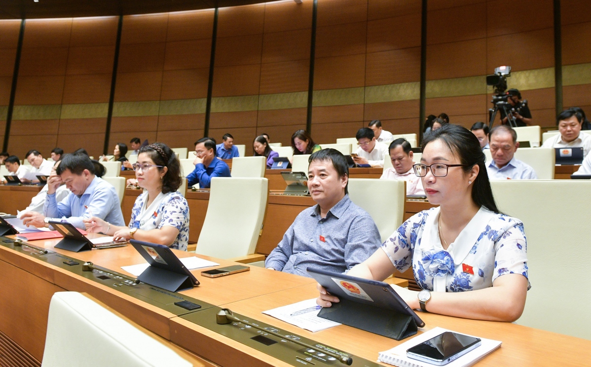 Quốc hội Quốc hội biểu quyết thông qua Nghị quyết về phê chuẩn quyết toán ngân sách nhà nước năm 2022.