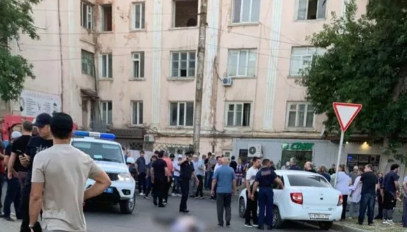 Hiện trường vụ nổ súng ở Derbent, Dagestan. Ảnh của 1 nhân chứng tại hiện trường