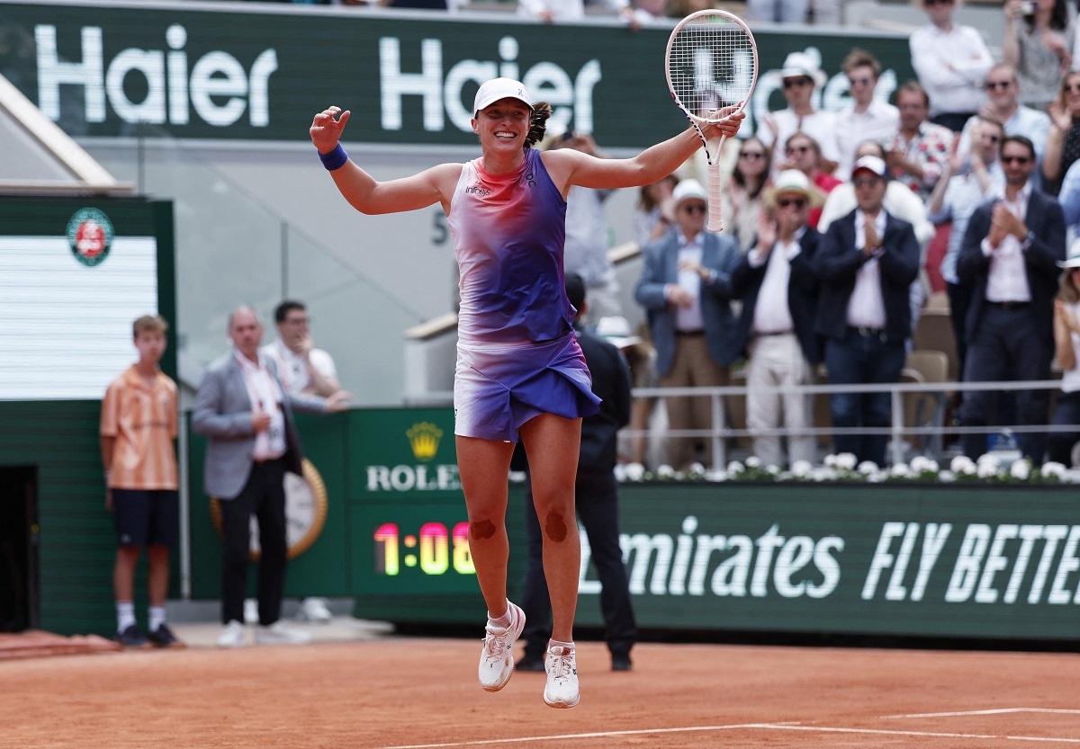 Swiatek vô địch đơn nữ Roland Garros 2024. (Ảnh: Reuters). 