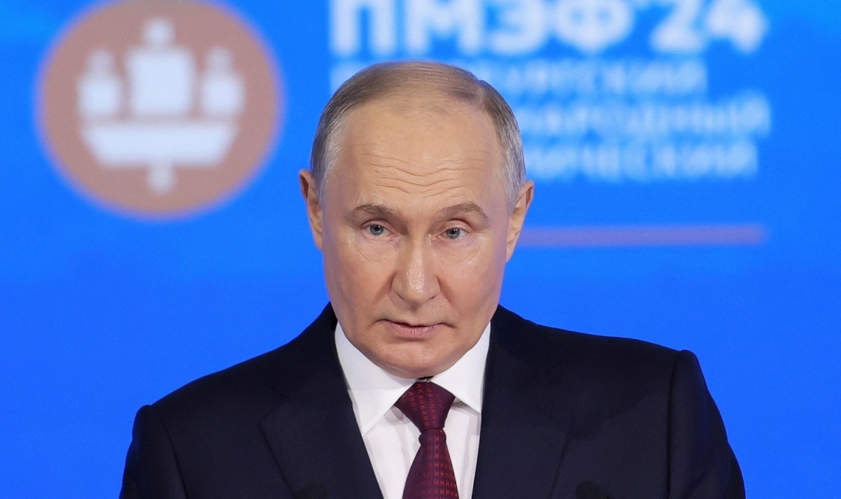 Tổng thống Putin tại Diễn đàn kinh tế quốc tế Xanh St Petersburg (ảnh reuters)