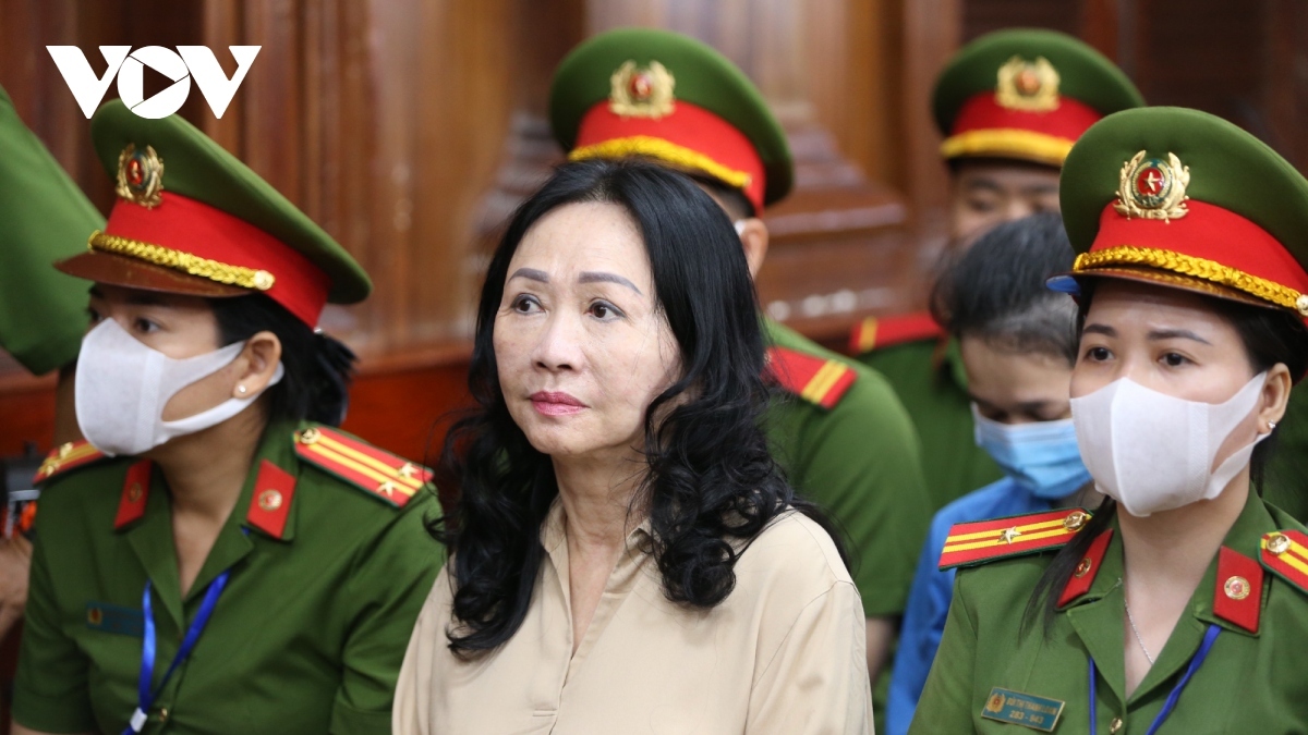 Bà Trương Mỹ Lan tại TAND TP.HCM