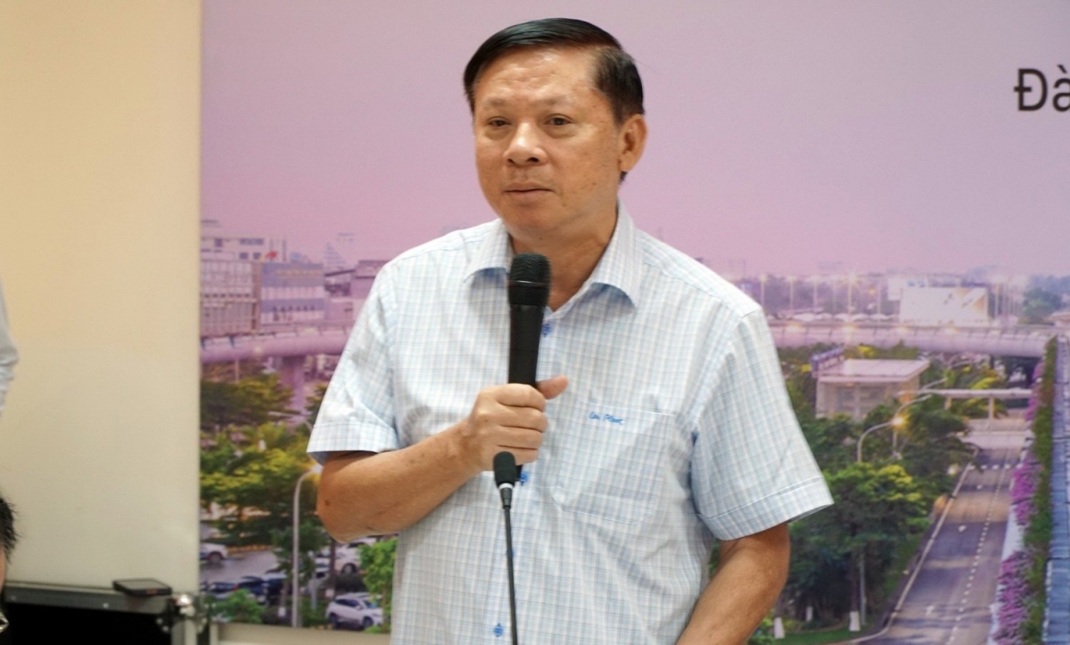 Đại biểu phát biểu tại hội thảo