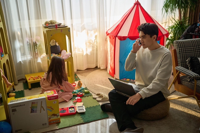 Những mâu thuẫn cứ tích tụ dần, tới khi Phương Hiệp Văn tự ý từ chối công việc mà Hoàng Diệc Mai đã đậu phỏng vấn, đồng thời còn muốn cô ở nhà sinh con trai, đã khiến nữ chính quyết định chấm dứt mối quan hệ này. Lúc đầu, Phương Hiệp Văn không đồng ý, nhưng sau đó, hắn nhận ra bản thân đã đánh mất cô vì thói ghen tuông mù quáng.