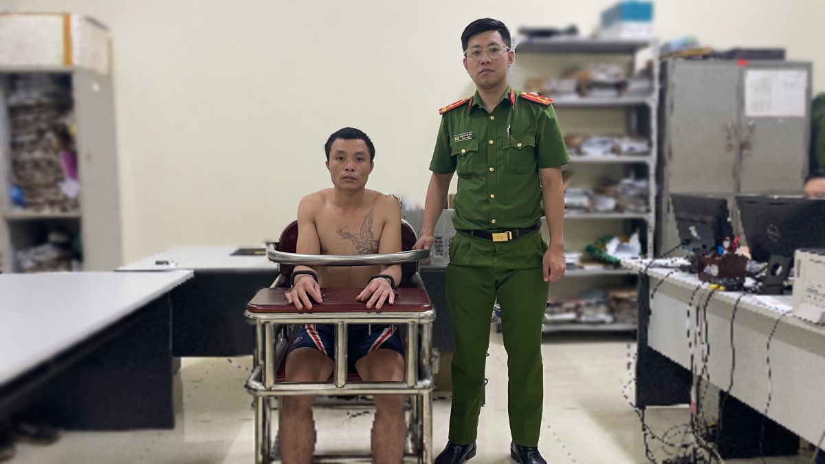 Đối tượng Cà Văn Thuận tại cơ quan điều tra.
