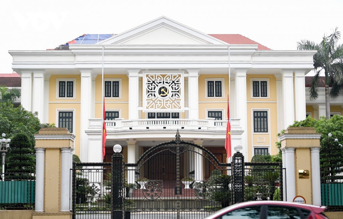 A view of the national flag at half-mast at the Office of the Party Central Committee where Nguyen Phu Trong worked during his lifetime.