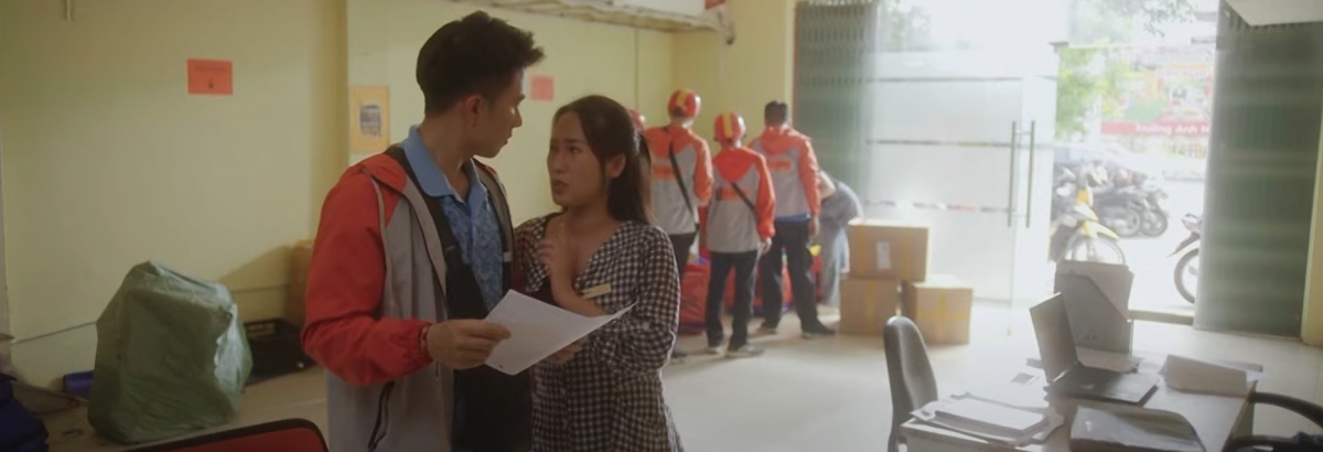 Hào được phân cho giao hàng ở khu chung cư