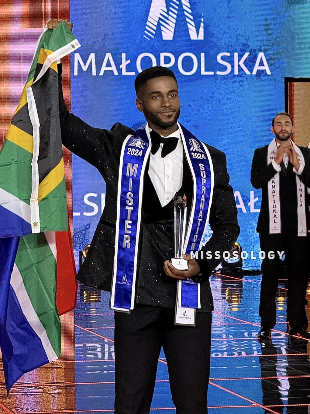 Fezile Mkhize giành danh hiệu Nam vương siêu quốc gia 2024