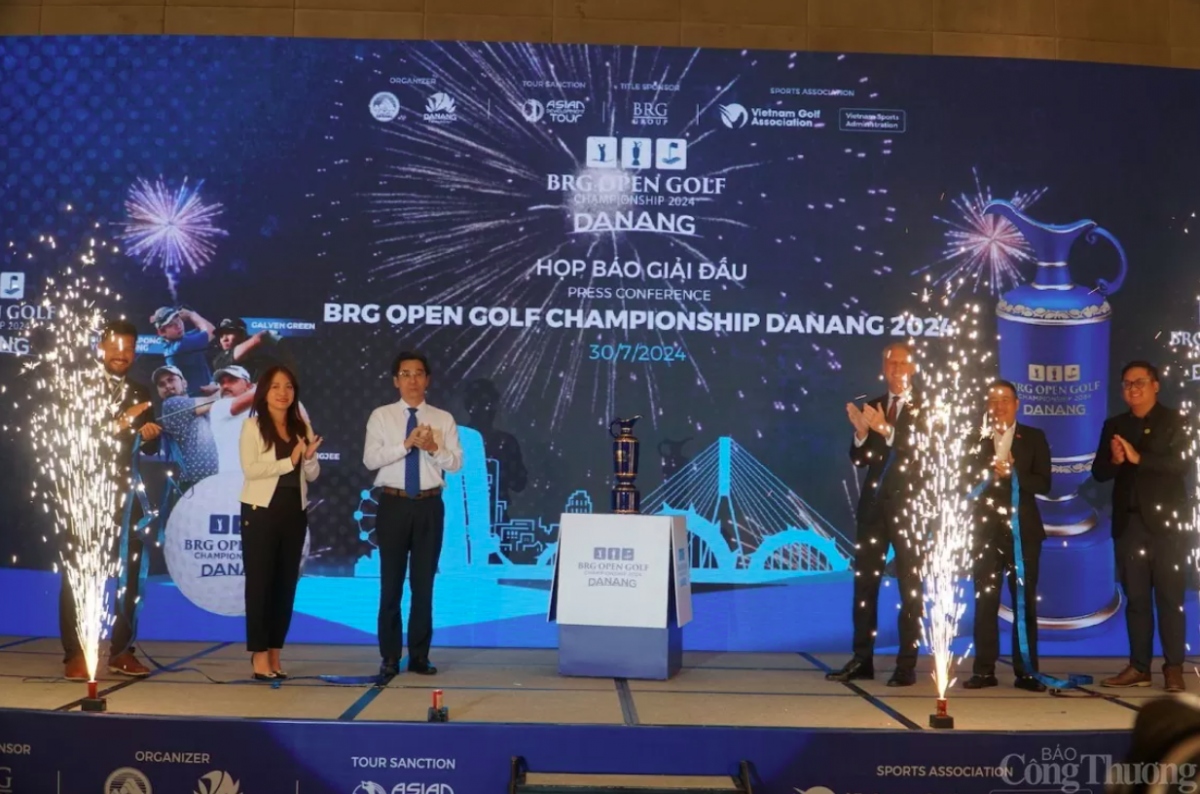 Delegates at a press conference on July 30 about the BRG Open Golf Championship Da Nang 2024 (Photo: congthuong.vn)
