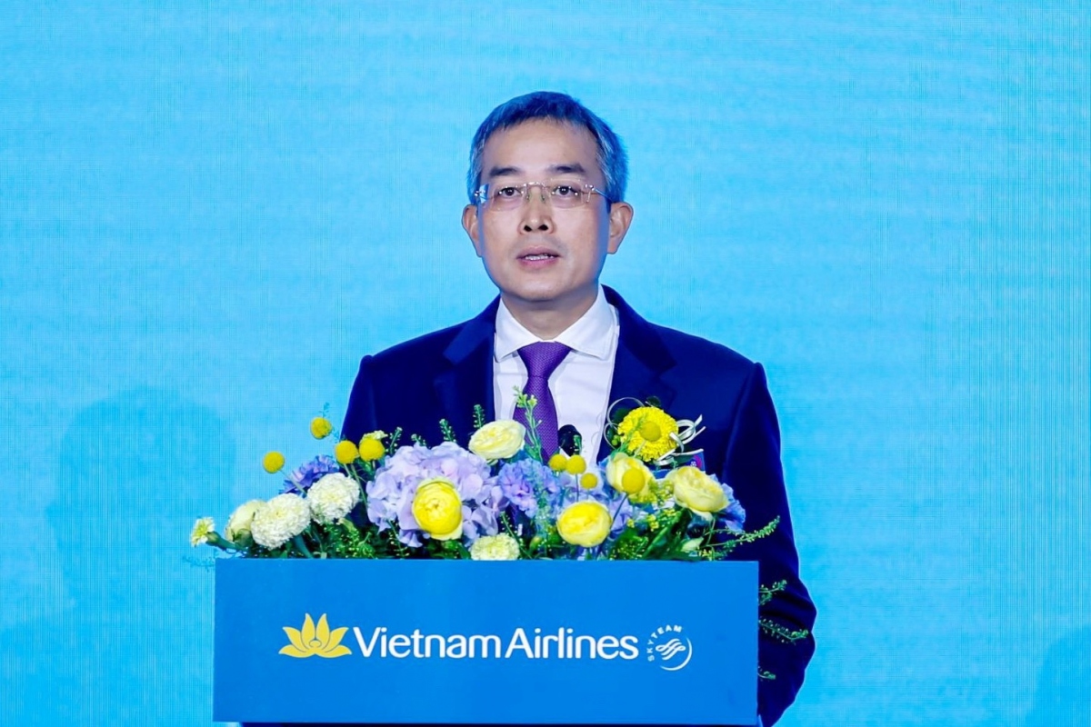 “Tự hào là hãng hàng không đặt những viên gạch đầu tiên xây dựng và phát triển thị trường hàng không sôi động như ngày hôm nay, 30 năm qua, Vietnam Airlines đã không ngừng nỗ lực mở rộng đường bay và nâng cấp đội máy bay trên đường bay Hàn Quốc.” - Chủ tịch HĐQT Vietnam Airlines Đặng Ngọc Hòa chia sẻ tại sự kiện.