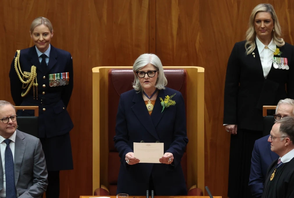 Bà Sam Mostyn tuyên thệ nhậm chức Toàn quyền thứ 28 của Australia. Ảnh: Alex Ellinghausen