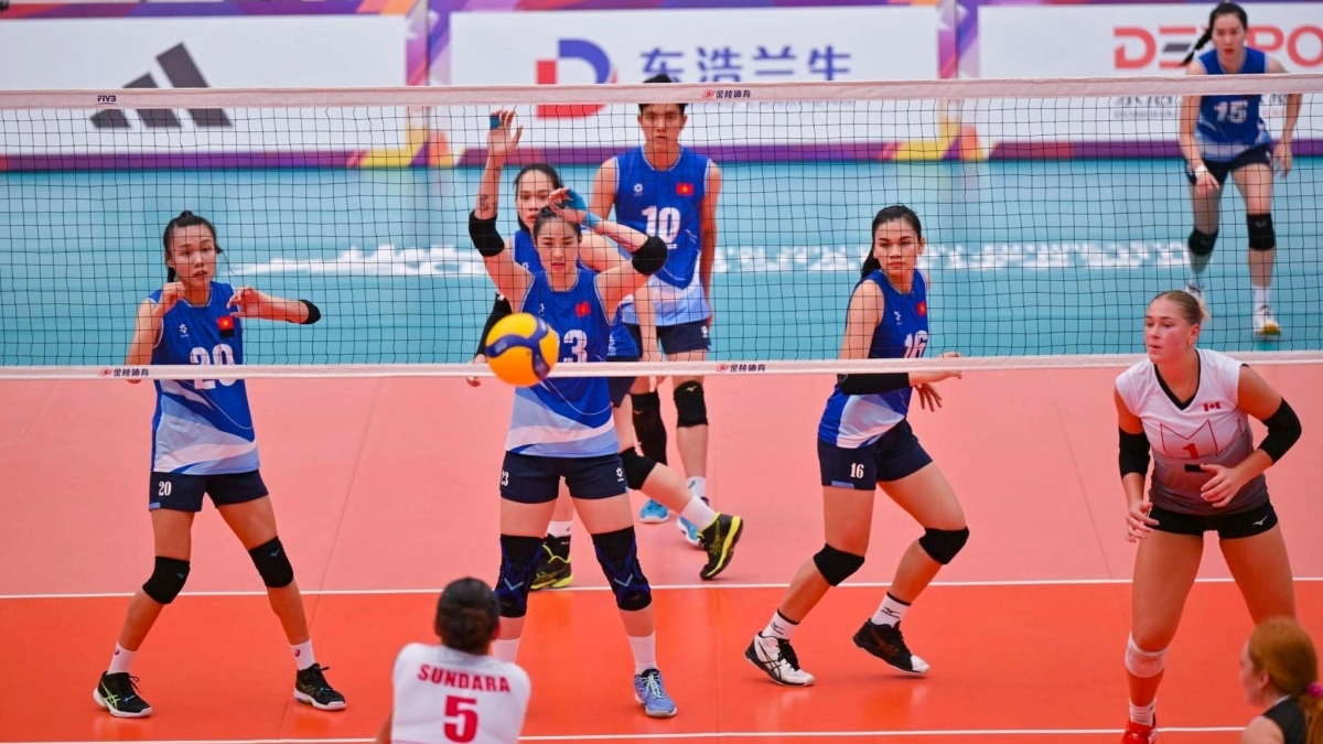 Bóng chuyền nữ Việt Nam giành chiến thắng kịch tính ở Cúp Future Stars 2024.