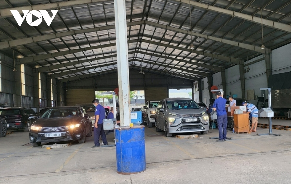 Thứ trưởng Bộ GTVT Nguyễn Duy Lâm vừa có văn bản gửi các đơn vị liên quan về việc tăng cường công tác quản lý hoạt động kiểm định xe cơ giới.