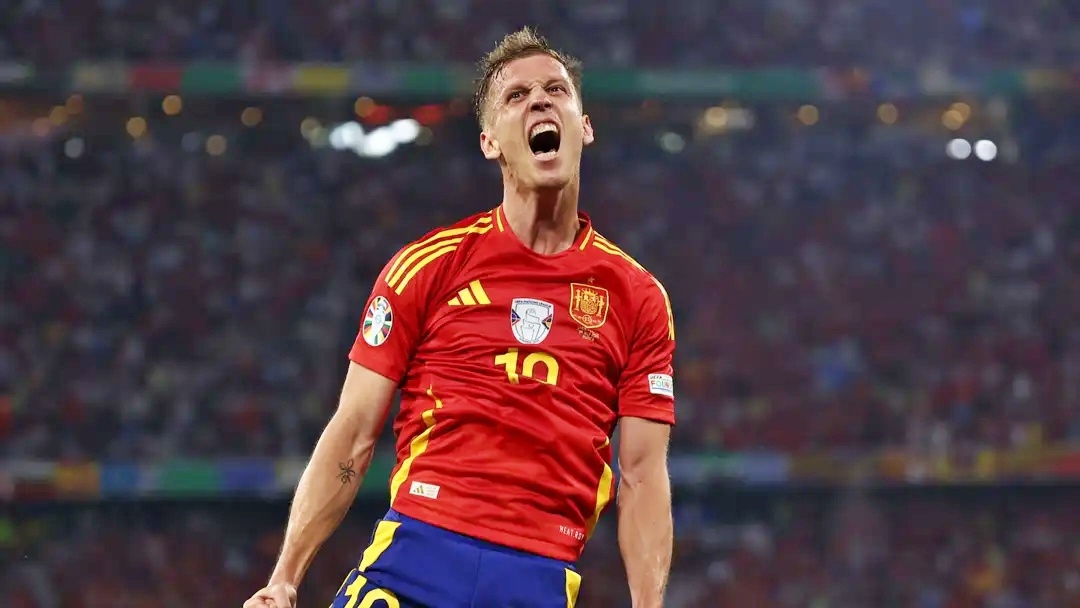 Barca muốn mua Dani Olmo của RB Leipzig (Ảnh: Getty).