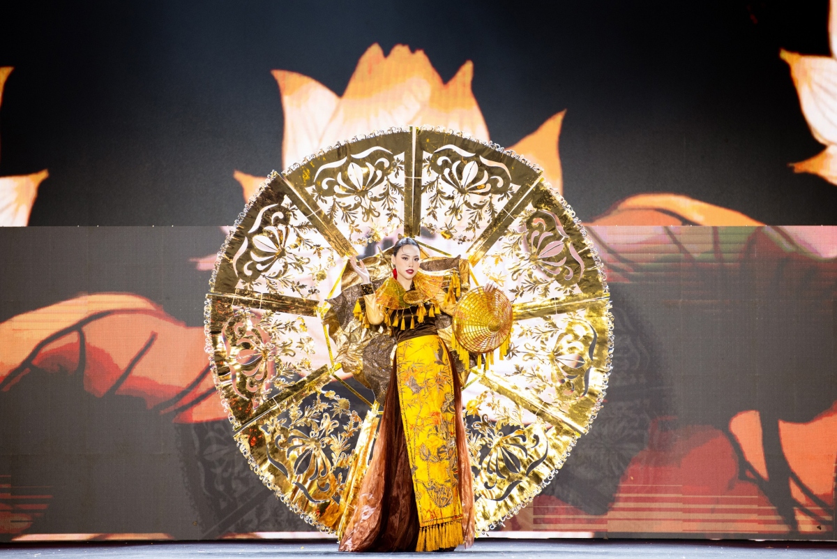 The national costume competition draws plenty of attention from local media and audiences due to the impressive designs on show.