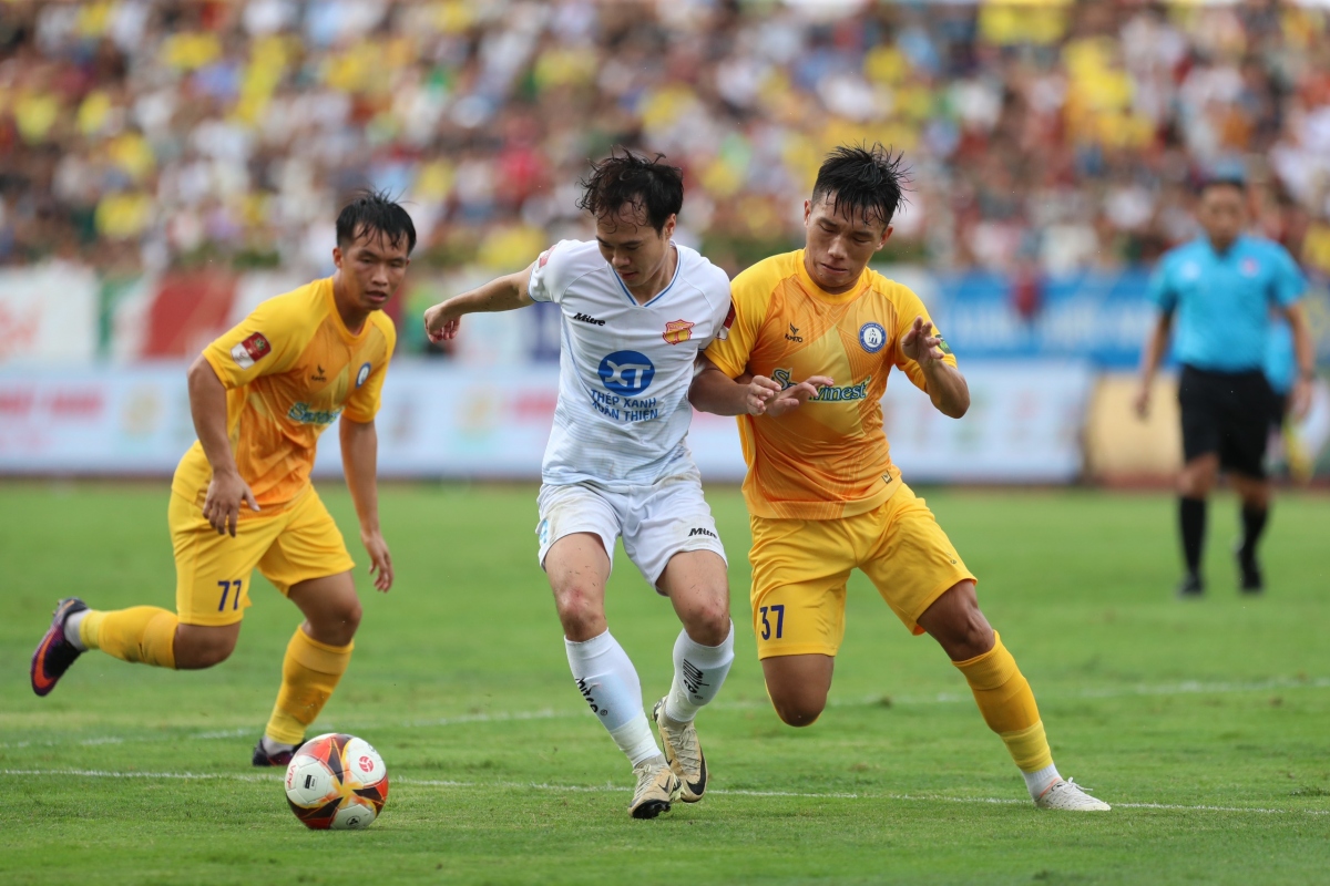 Nam Định đã cho một số trụ cột nghỉ ngơi ở vòng cuối V-League để dồn sức cho trận đấu hôm nay. (Ảnh: VPF). 