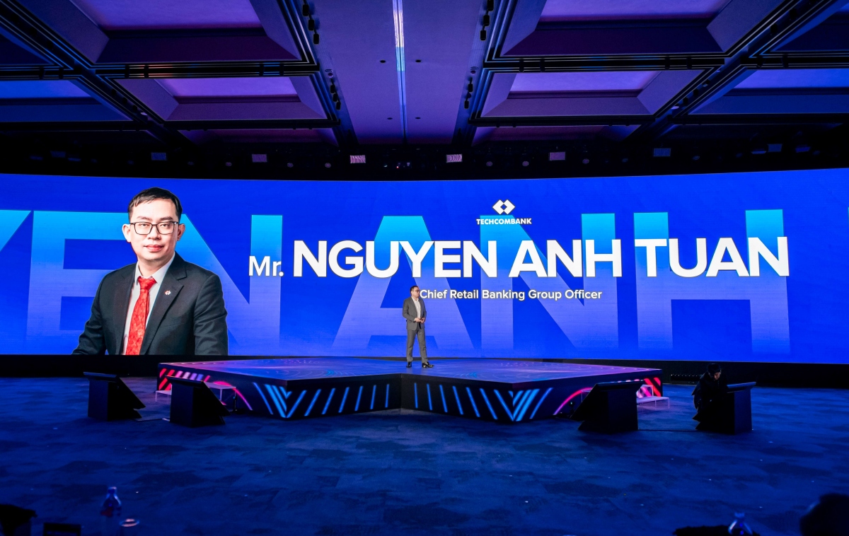 Ông Nguyễn Anh Tuấn, Giám đốc khối ngân hàng bán lẻ
