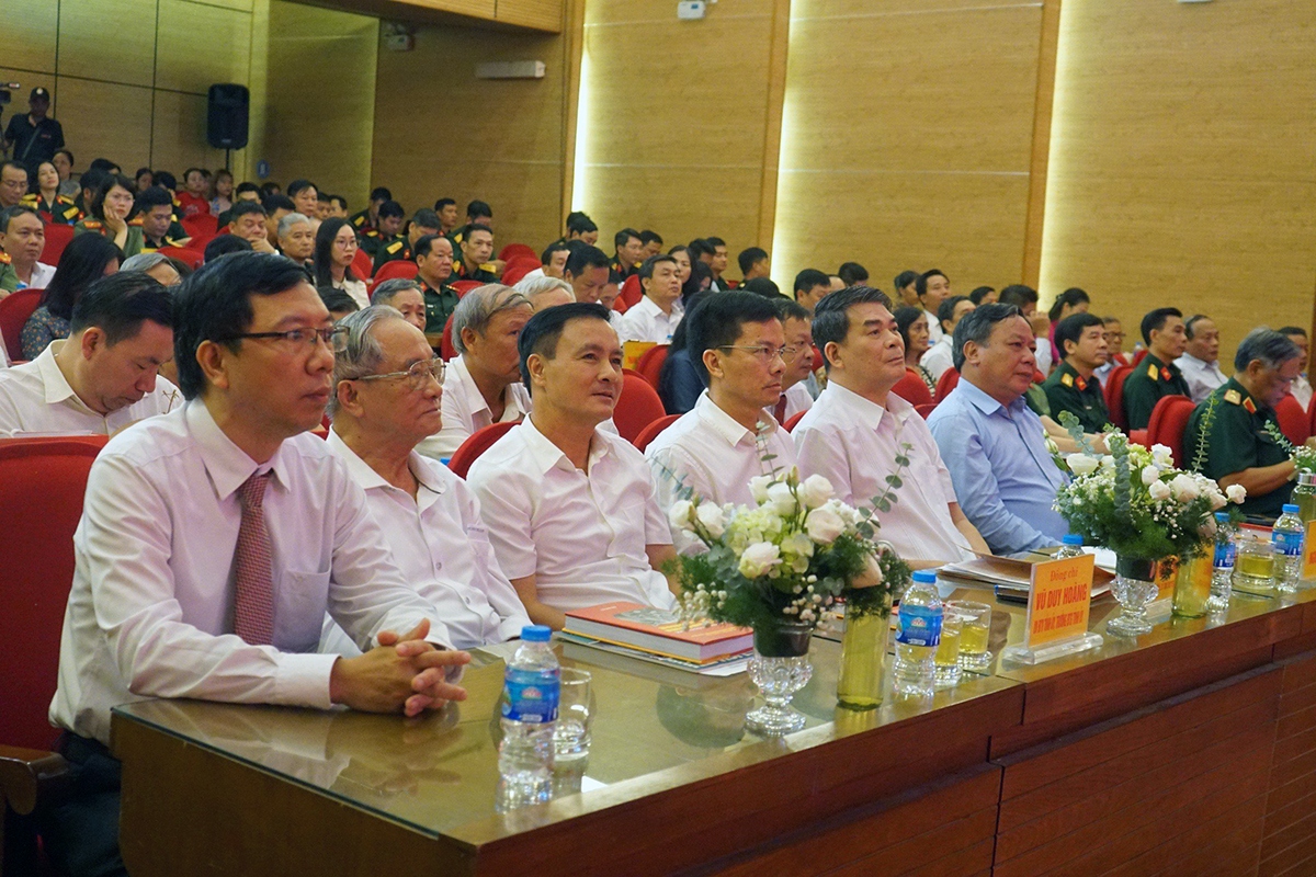 Các đại biểu tham dự Hội thảo