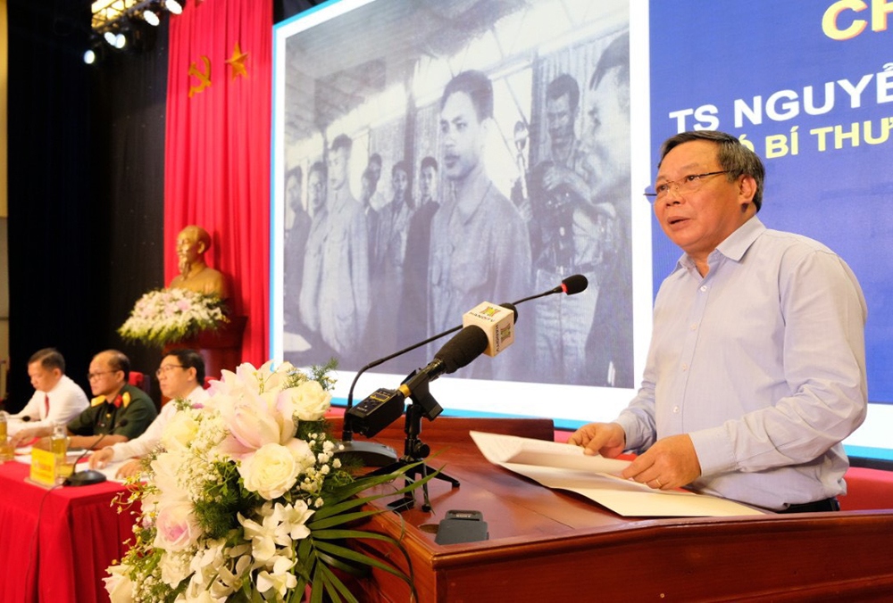 Ông Nguyễn Văn Phong, Phó Bí thư Thành ủy Hà Nội phát biểu tại Hội thảo.