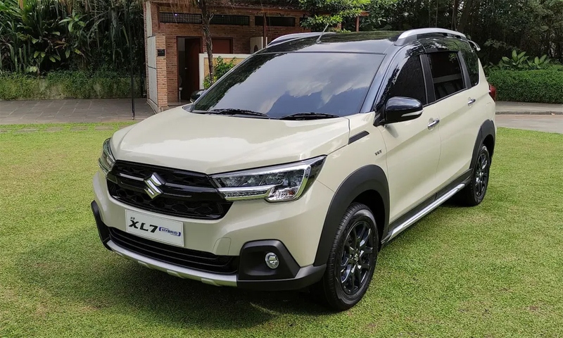 XL7 2023 đã được giới thiệu ở Indonesia, với phiên bản mới hybrid. Ảnh: Detik Oto