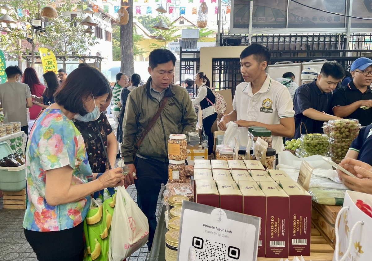  TP tiếp tục thực hiện các chương trình: bình ổn giá, kích cầu tiêu dùng, du lịch