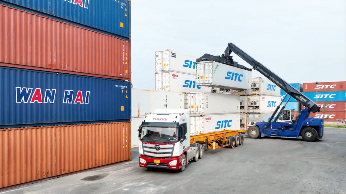 Hệ thống bãi container lạnh tại cảng Chu Lai có diện tích hơn 12.500 m2 với sức chứa 1.000 container