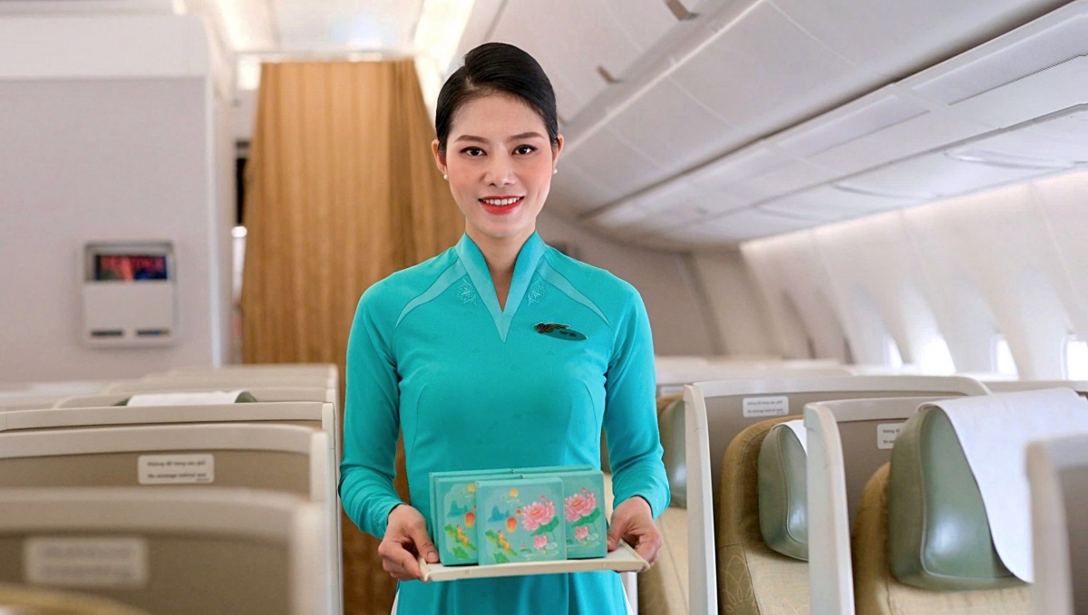 Sản phẩm bánh Trung thu của Vietnam Airlines được chính tay đầu bếp tại các công ty suất ăn của hãng làm ra.
