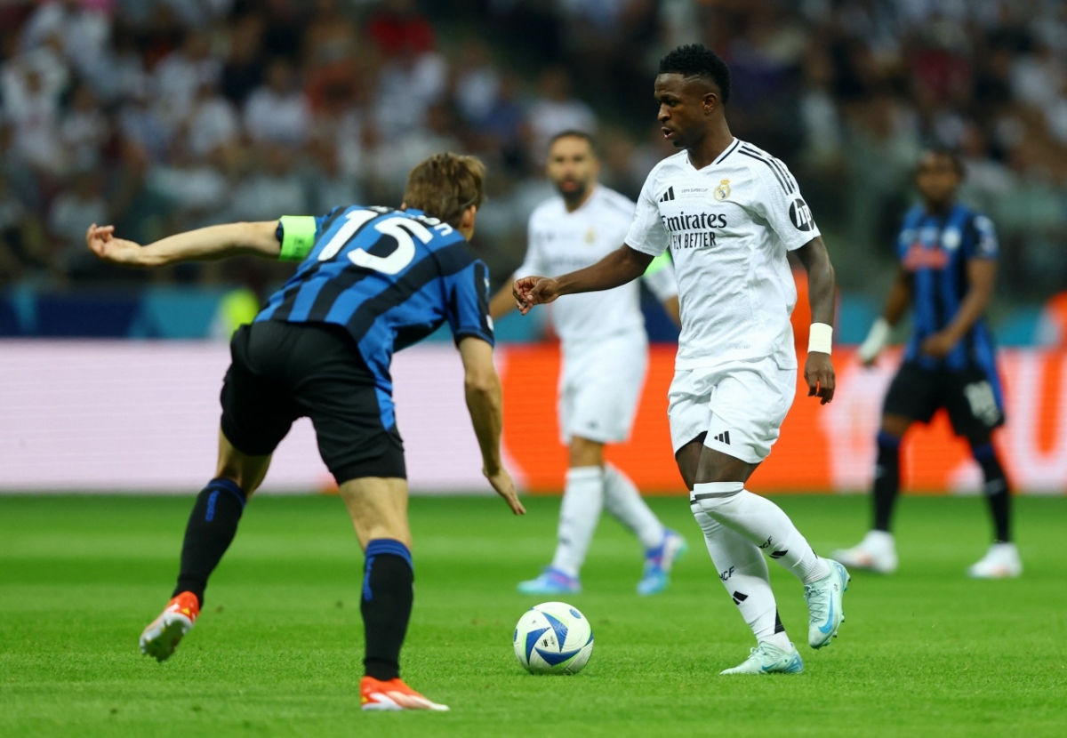 Atalanta đang chơi sòng phẳng không hề e ngại trước Real Madrid trong những phút đầu tiên của trận tranh Siêu Cúp châu Âu 2024/2025 (Ảnh: Reuters)