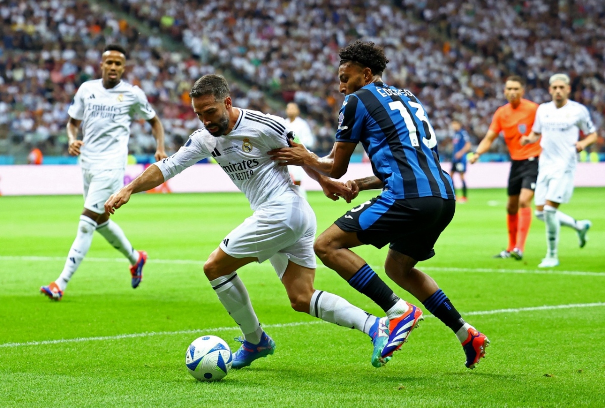Real Madrid đang chủ động giảm nhịp độ trận đấu (Ảnh: Reuters)
