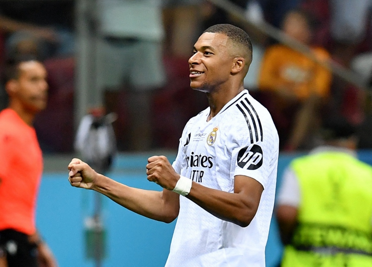 Mbappe nhân đôi cách biệt cho Real Madrid (Ảnh: Reuters)