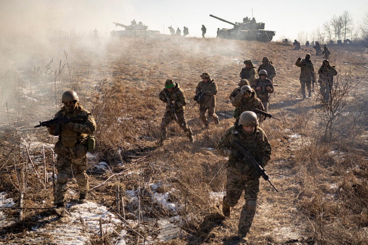 Quân đội Ukraine trên chiến trường. Ảnh: Getty