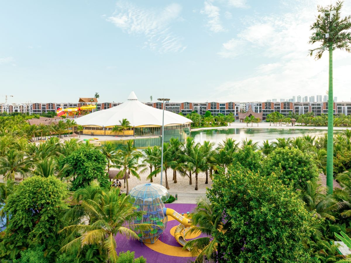 Trải nghiệm nghỉ dưỡng bất tận tại VinWonders Water Park nhanh chóng giữ chân khách du lịch đến Phố Biển