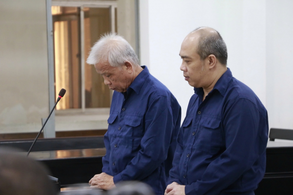 2 bị cáo tại phiên tòa sơ thẩm