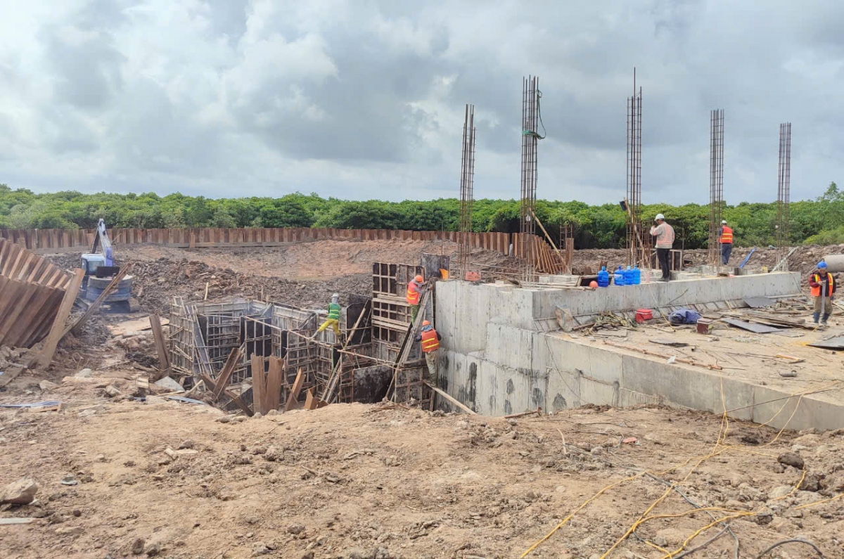 2 cống hộp cách nhau 1,2km, là điểm thoát nước cho các xã Tiền Phong, Liên Hòa, Liên Vị và KCN Bắc Tiền Phong.