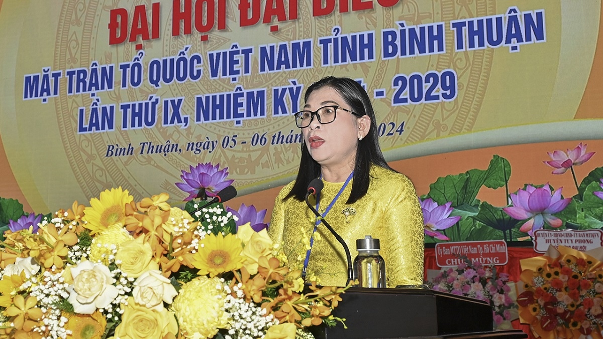 Bà Bố Thị Xuân Linh tiếp tục được bầu làm Chủ tịch Ủy ban Mặt trận Tổ quốc Việt Nam tỉnh Bình Thuận (Ảnh: Đ.H)