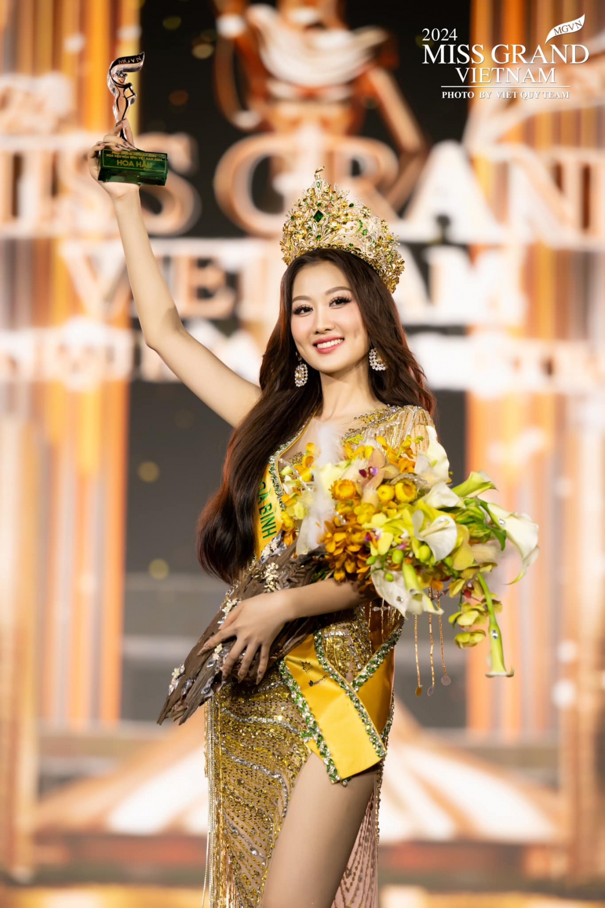 Tối 3/8, đêm chung kết cuộc thi Miss Grand Vietnam 2024 diễn ra tại NovaWorld Phan Thiet, Bình Thuận, với sự tranh tài của 36 người đẹp. Kết quả, Võ Lê Quế Anh đến từ Quảng Nam giành giải thưởng cao nhất cuộc thi Miss Grand Vietnam 2024. (Ảnh: Miss Grand Vietnam)