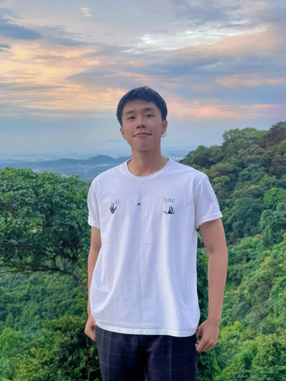Phong cách đời thường của Long Vũ
