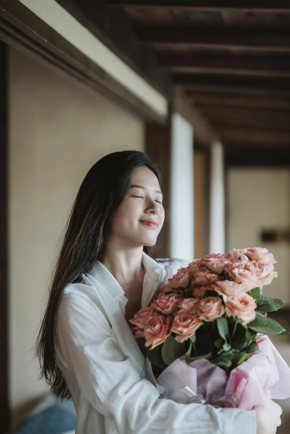 Sau khi kết hôn với ông xã thiếu gia, Midu tiếp tục công việc làm giảng viên, song song tham gia các hoạt động giải trí. Cô được nhận xét ngày càng xinh đẹp, trẻ trung, luôn giữ được năng lượng tích cực sau khi lấy chồng. 