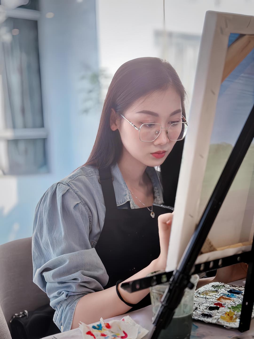 Với danh hiệu Miss Grand Vietnam 2024, Võ Lê Quế Anh giành quyền thi Miss Grand International 2024, tổ chức vào tháng 11 ở Thái Lan và Campuchia. 