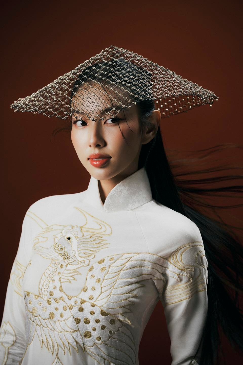 Gần 3 năm kể từ khi đăng quang Miss Grand International 2021, Hoa hậu Nguyễn Thúc Thùy Tiên vẫn là người đẹp nhận được nhiều sự quan tâm từ truyền thông và công chúng. Nàng hậu tích cực tham gia các hoạt động cộng đồng, hoạt động giải trí, xuất hiện tại các chương trình truyền hình thực tế, trau dồi học vấn và thử sức bản thân ở vai trò diễn viên.