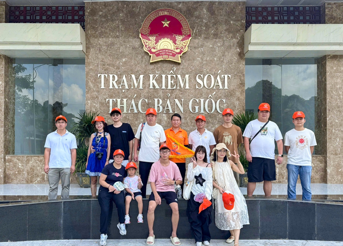 Đoàn khách Trung Quốc đến Cao Bằng ngày 31/8. Nguồn: VGI Travel