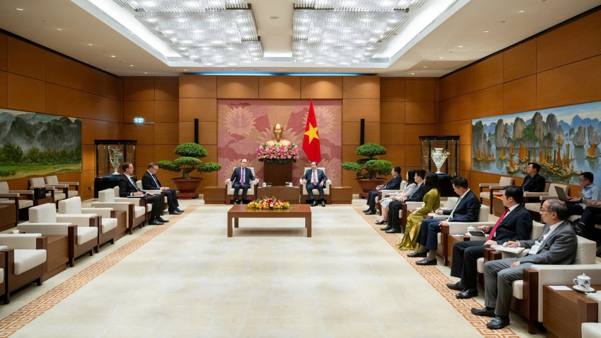 Chủ tịch Quốc hội Trần Thanh Mẫn tiếp Đại sứ Liên bang Nga Gennady Bezdetko
