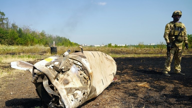 Mảnh vỡ tên lửa ATACMS tại Lugansk. Ảnh: Spunik