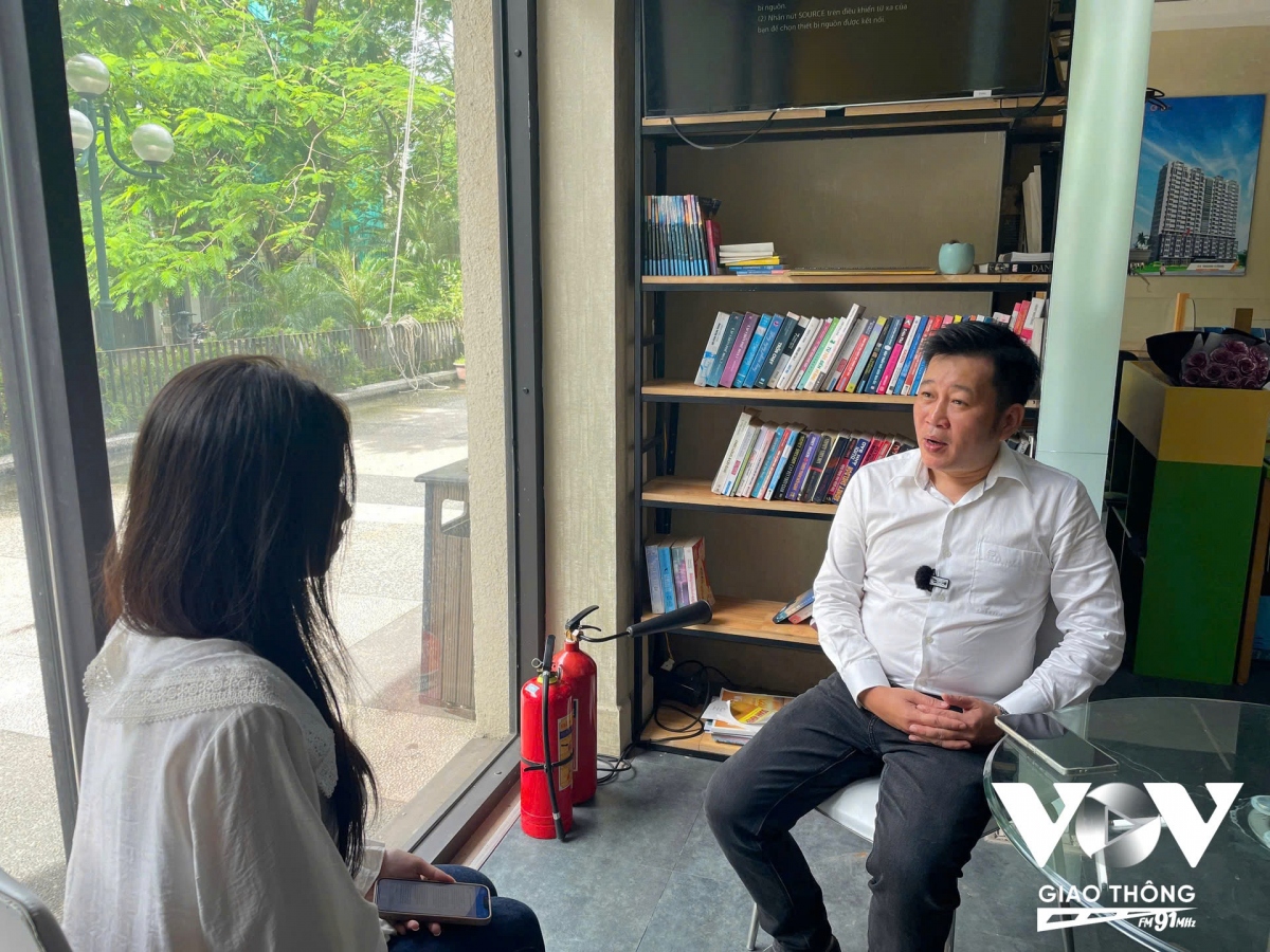 Ông Nguyễn Hoàng Nam, nhà phát triển nhà ở xã hội cho rằng, có hiện tượng bán buôn cho “cò”, đội đầu cơ để đẩy giá nhà.