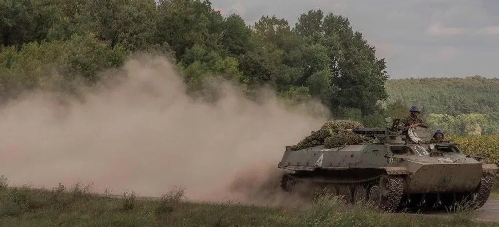 Quân đội Ukraine tiến công về phía Kursk. Ảnh: Militaryland.net