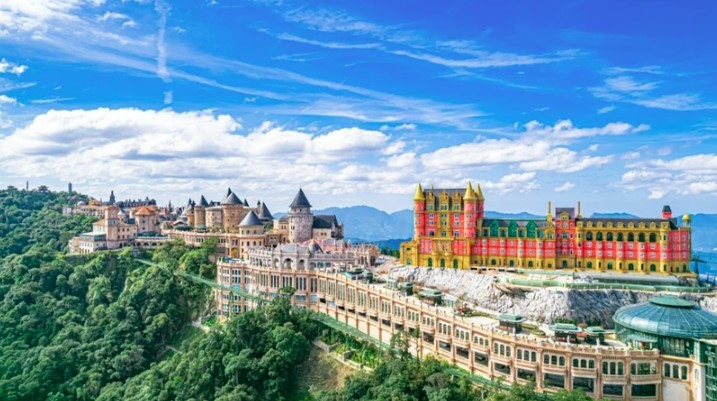 Sun World Ba Na Hills is a 'magnet' attracting tourists to Da Nang (Photo: Sun Group)