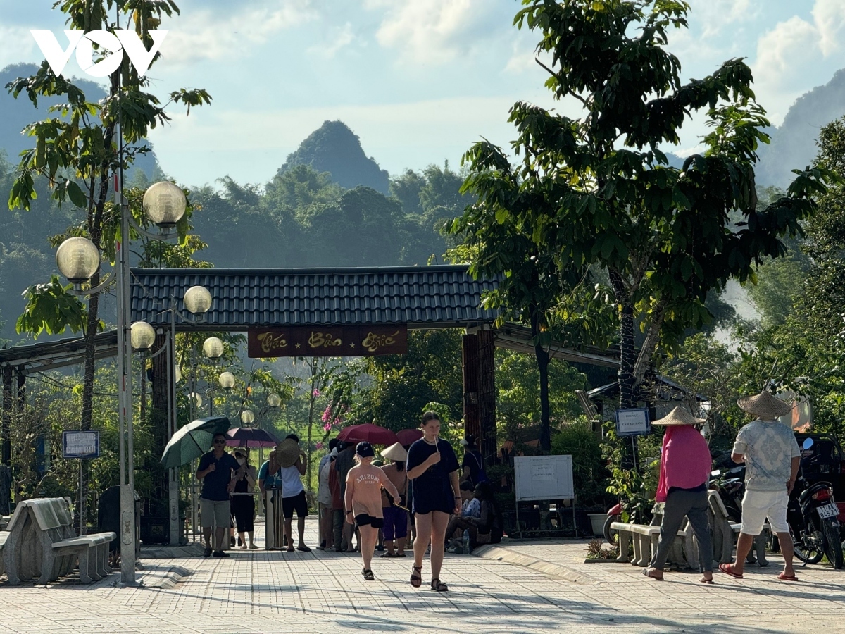 The tourist area welcomed hundreds of multi-national visitors on August 5, according to the site’s management board.