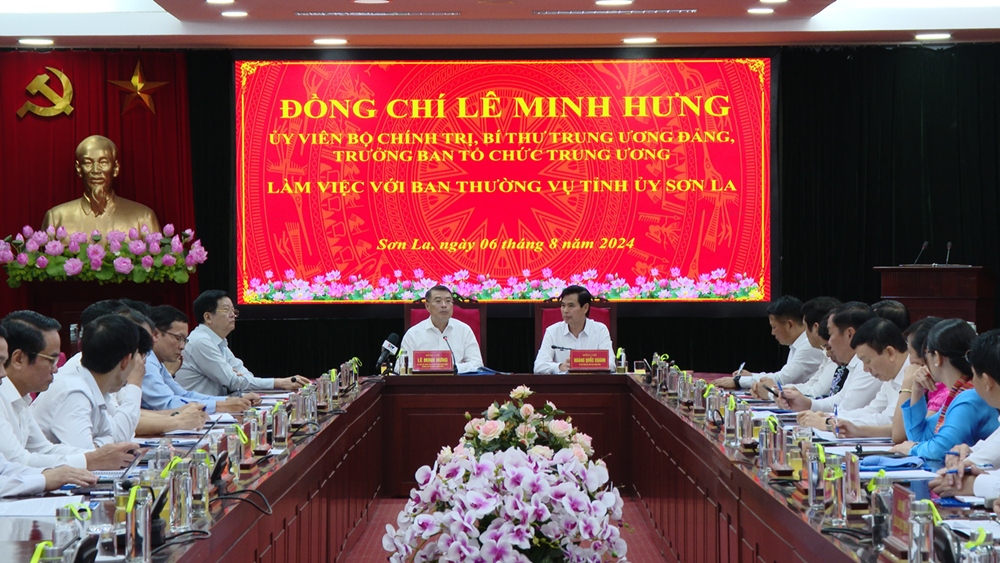 Trưởng Ban tổ chức Trung ương làm việc với Ban thường vụ Tỉnh uỷ Sơn La