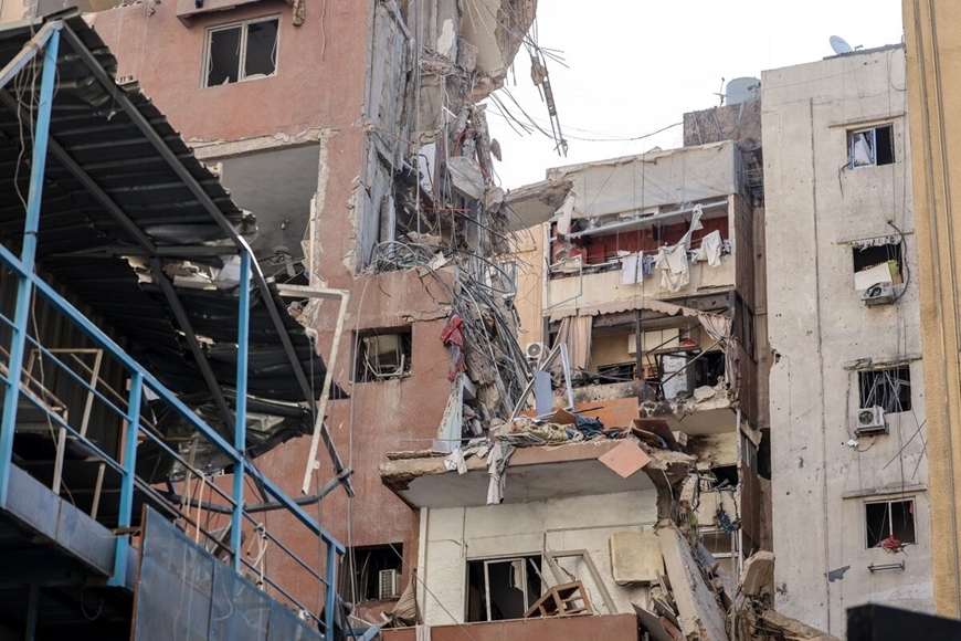 Một tòa nhà bị hư hại sau cuộc không kích của quân đội Israel tại Beirut, ngày 31/7. Ảnh: Getty Images
