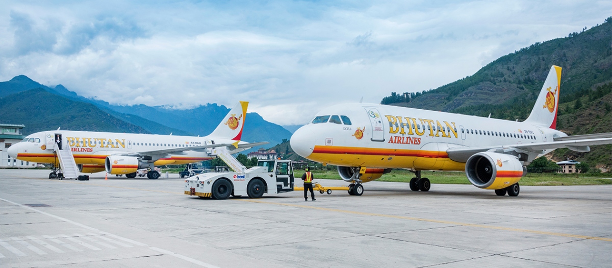 Giá vé khứ hồi TP.HCM - Paro (Bhutan) là 1.050 USD cho hạng thương gia và 900 USD cho hạng phổ thông. (Ảnh: Bhutan Airlines)